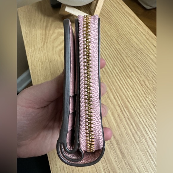 ⭐️TORY BURCH COMPACT WALLET⭐️ - Picture 5 of 8